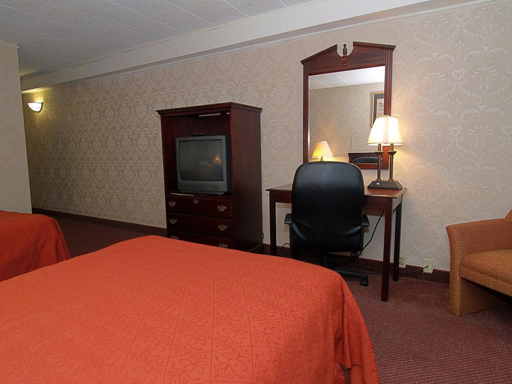 Days Inn Easton Exteriér fotografie